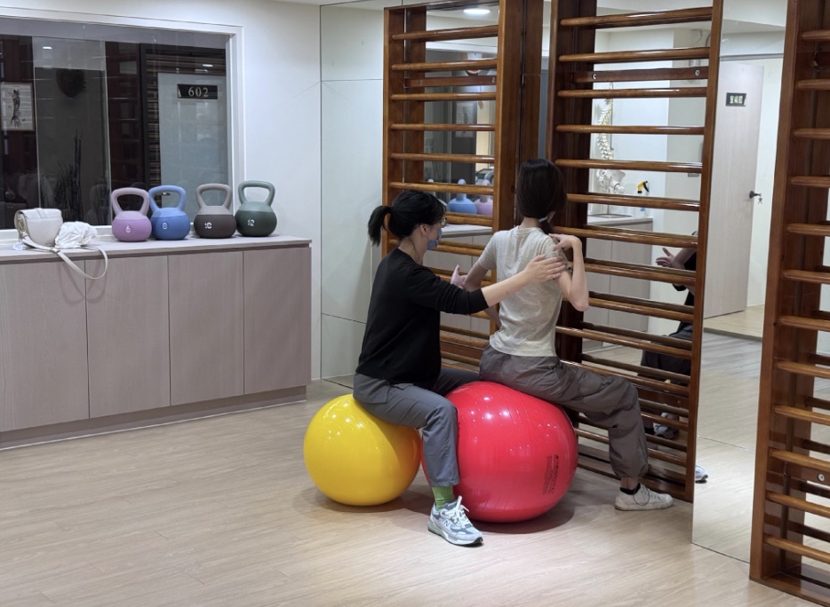 脊椎側彎物理治療環境照片一